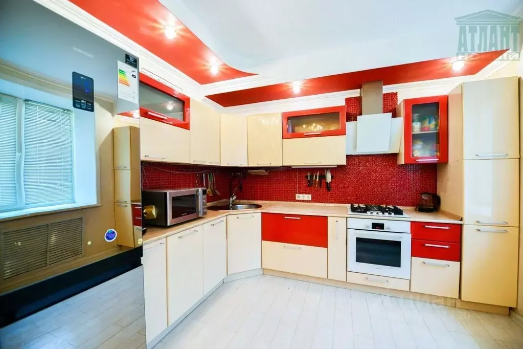 3-к кв. Хабаровский край, Хабаровск Краснореченская ул., 13 (83.8 м) - Фото 1