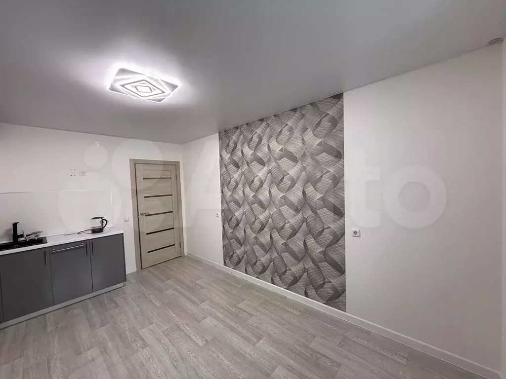 3-к. квартира, 75 м, 1/10 эт. - Фото 1