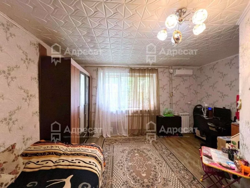 1-к кв. Волгоградская область, Волгоград ул. Милиционера Буханцева, 42 ... - Фото 1