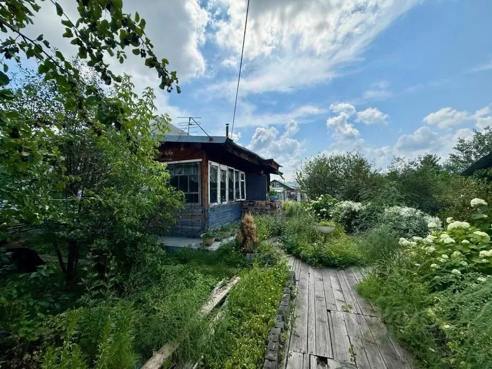 Дом в Хакасия, Саяногорск Саяногорск городской округ, ул. Лесная (81 ... - Фото 1