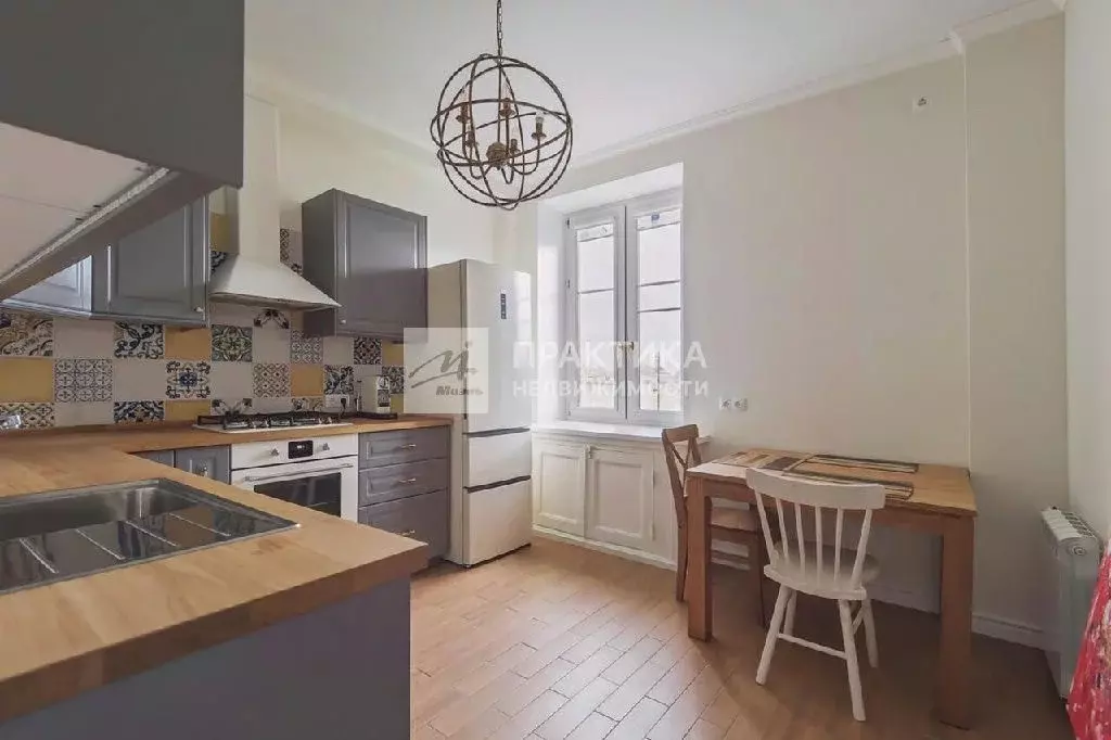 Продается 4-комнатная квартира - Фото 2