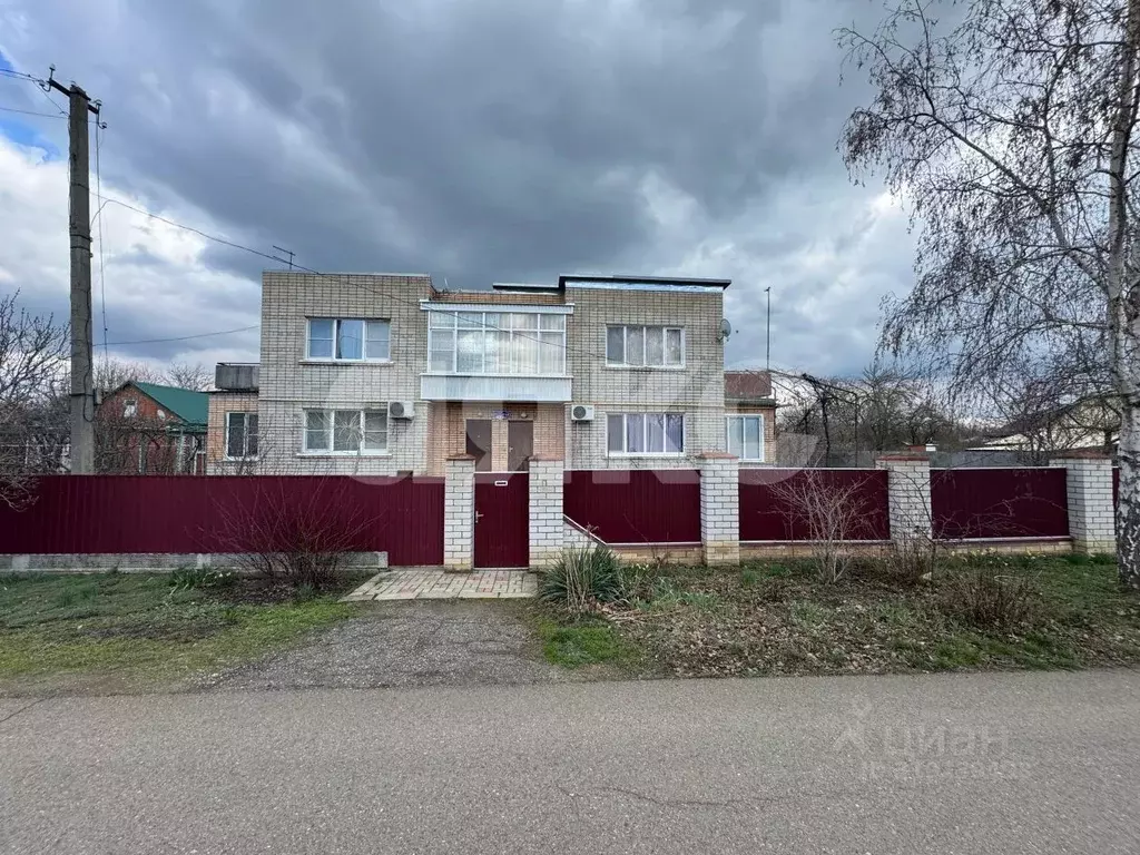 Коттедж в Краснодарский край, Кореновский район, пос. Новоберезанский ... - Фото 0
