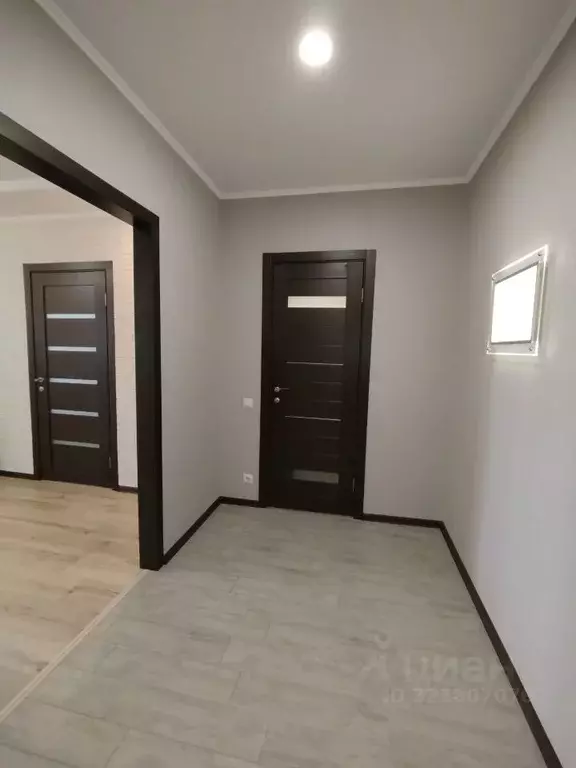 2-к кв. Омская область, Омск Пригородная ул., 25к2 (66.4 м) - Фото 1