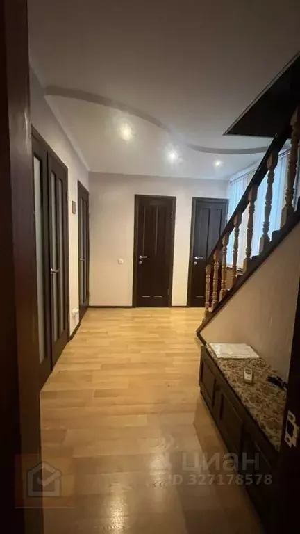 Дом в Крым, Красногвардейский район, Октябрьское пгт ул. Гагарина, 32 ... - Фото 1