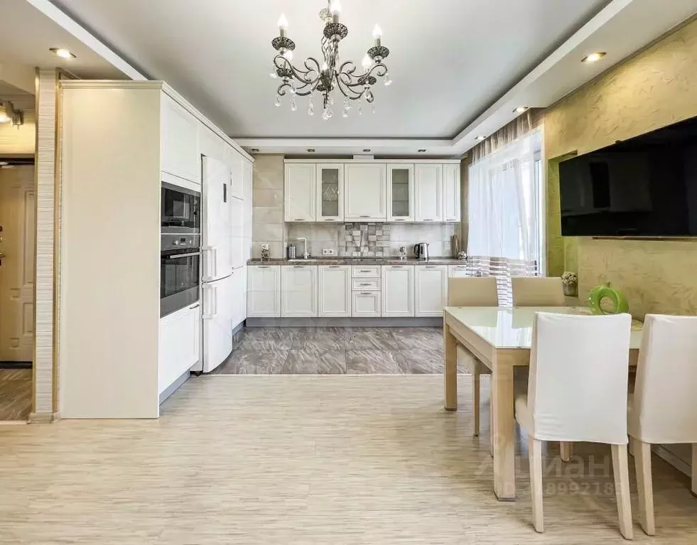 3-к кв. Иркутская область, Иркутск ул. Поленова, 21 (76.0 м) - Фото 0
