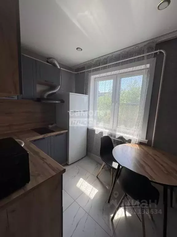 2-к кв. Алтайский край, Бийск ул. Петра Мерлина, 12 (48.0 м) - Фото 1