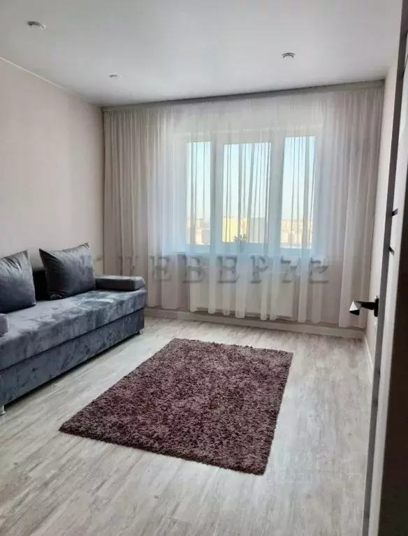 1-к кв. Тюменская область, Тюмень ул. Тальниковая, 9 (35.5 м) - Фото 0