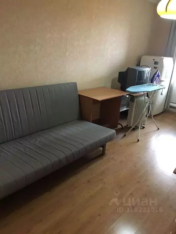 Комната Москва ул. Кухмистерова, 13 (30.0 м) - Фото 0