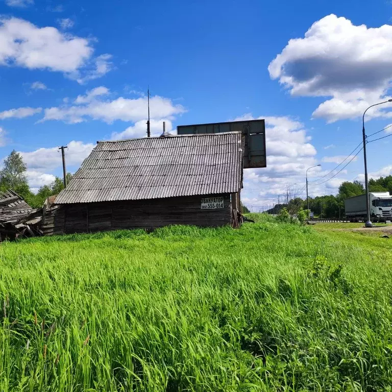 Дом в Новгородская область, Валдайский район, Яжелбицкое с/пос, д. ... - Фото 1