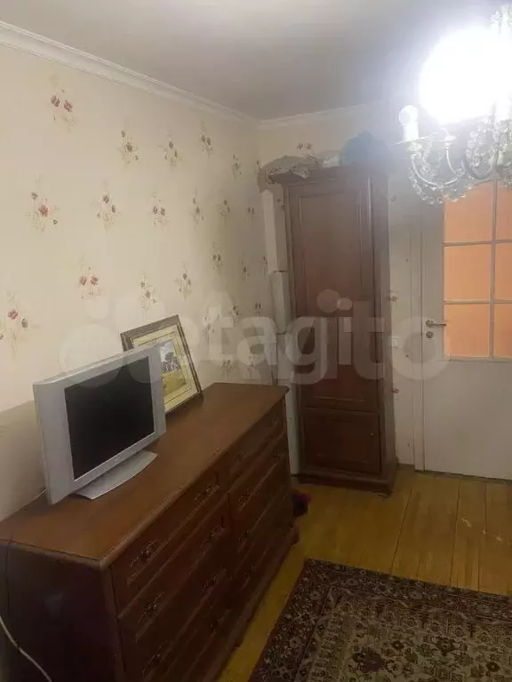 Комната 30 м в 2-к., 3/6 эт. - Фото 0