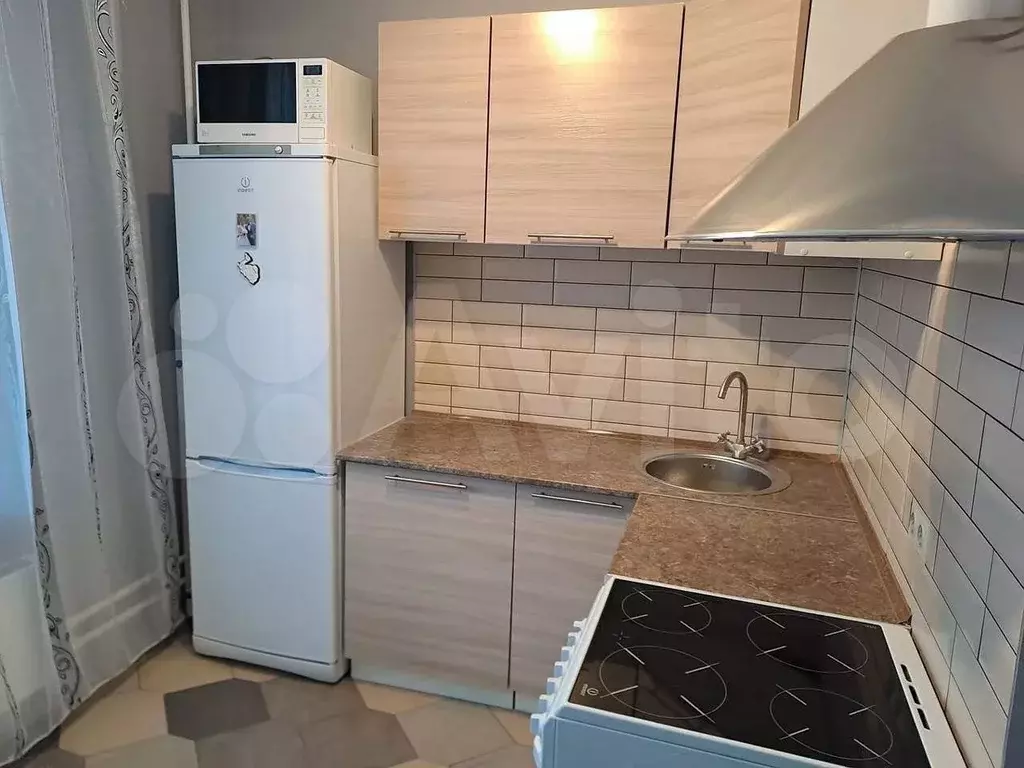 1-к. квартира, 36 м, 4/15 эт. - Фото 0