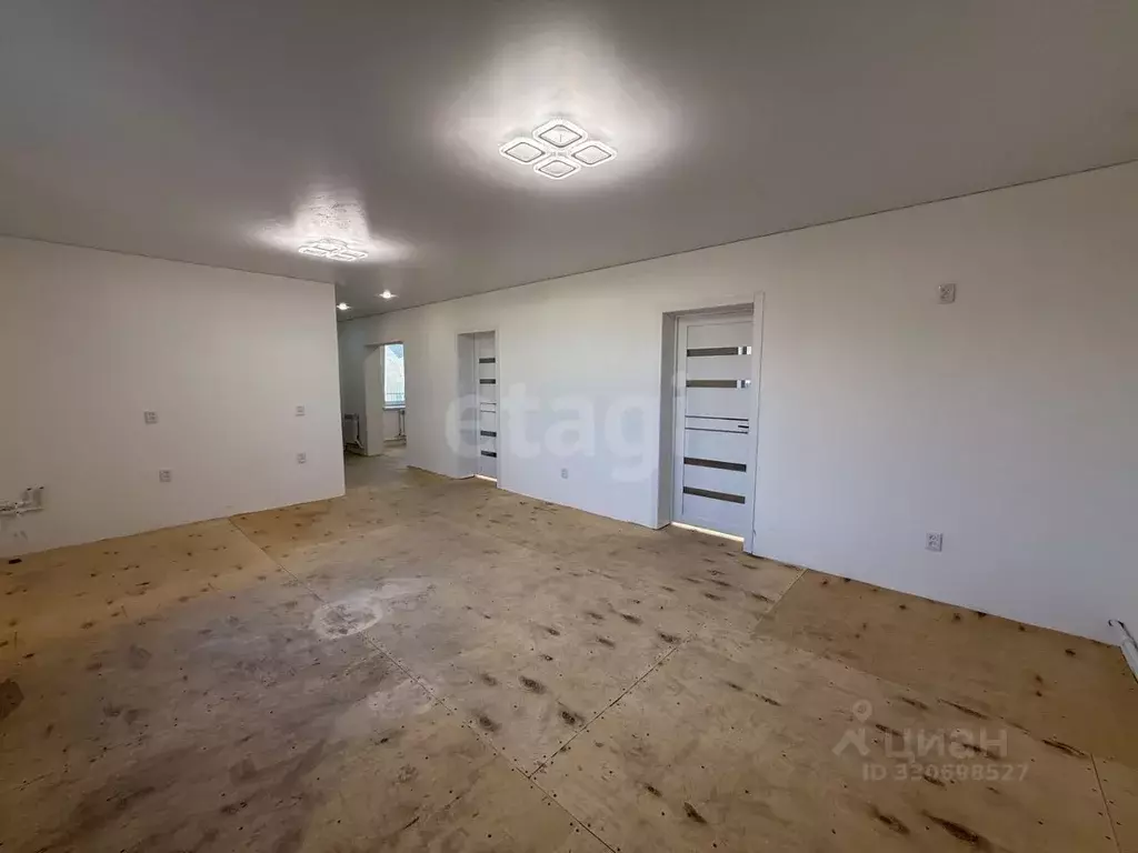 Дом в Курганская область, Курган ул. Цветная (160 м) - Фото 1