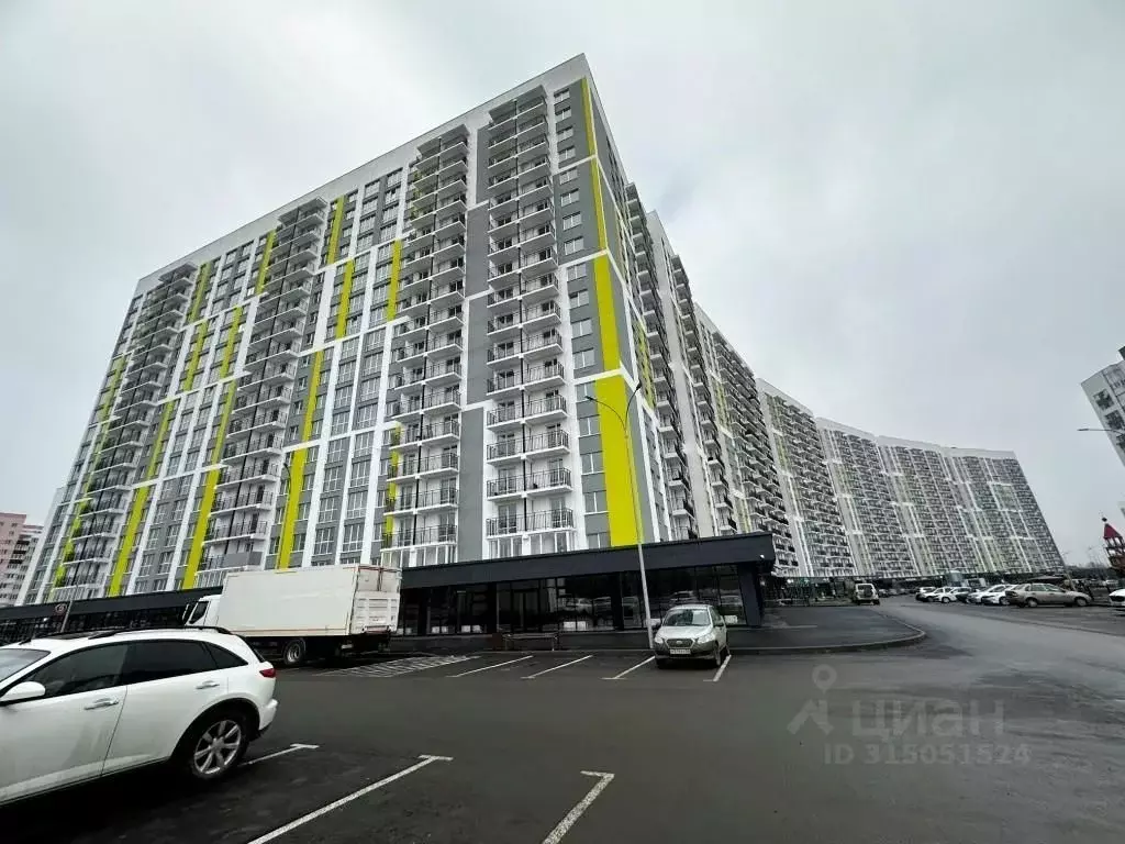 3-к кв. Пензенская область, Пенза ул. Генерала Глазунова, 6 (79.46 м) - Фото 0