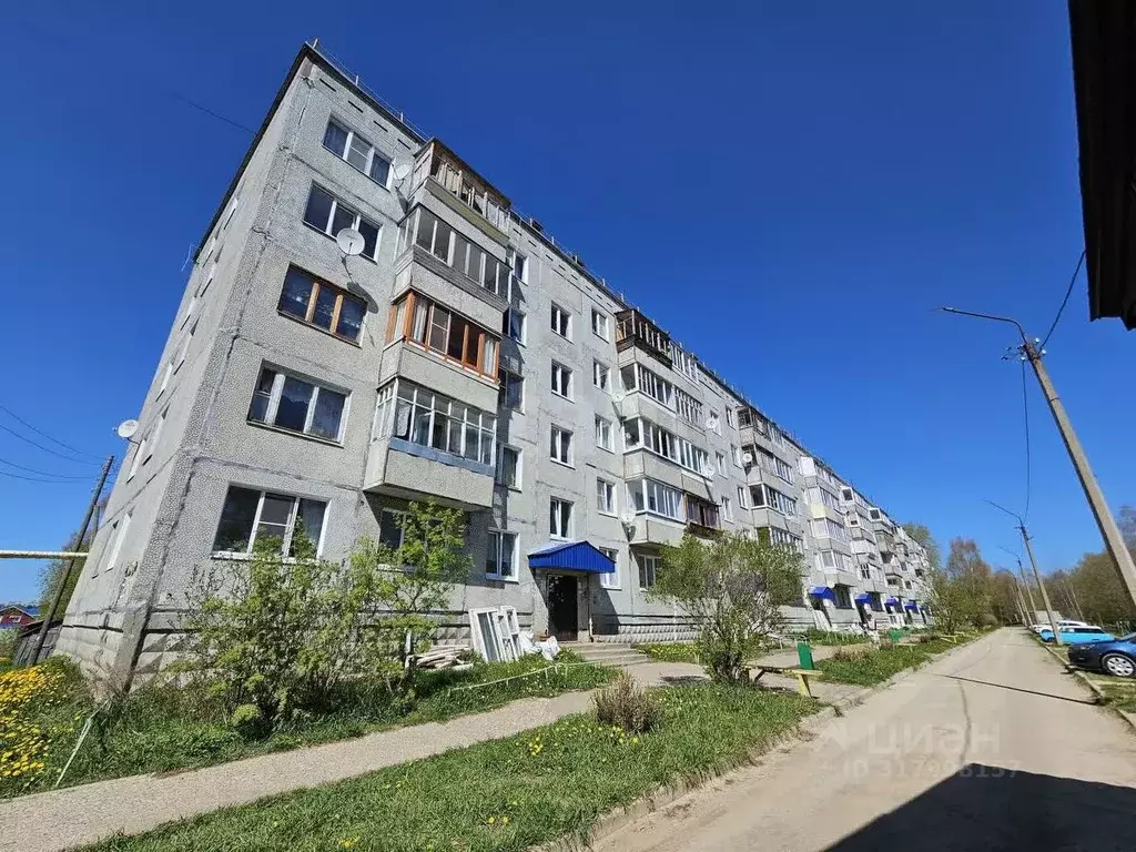 2-к кв. Коми, Сыктывкар городской округ, Краснозатонский пгт пер. ... - Фото 0