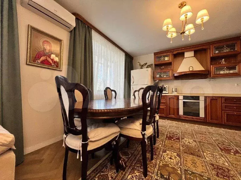 4-к. квартира, 162 м, 9/10 эт. - Фото 0