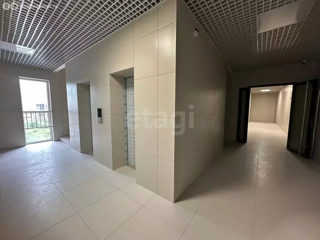 1-комнатная квартира: Владикавказ, улица Алихана Гагкаева, 19к1 (55 м) - Фото 0