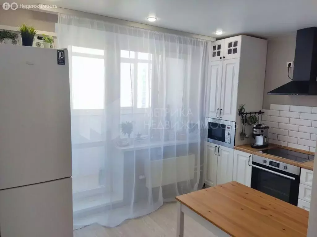 2-комнатная квартира: Тюмень, улица Федюнинского, 56к2 (55.8 м) - Фото 2