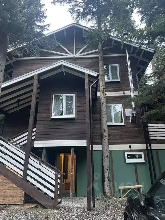 Дом в Карачаево-Черкесия, Зеленчукский район, с. Архыз  (120 м) - Фото 0