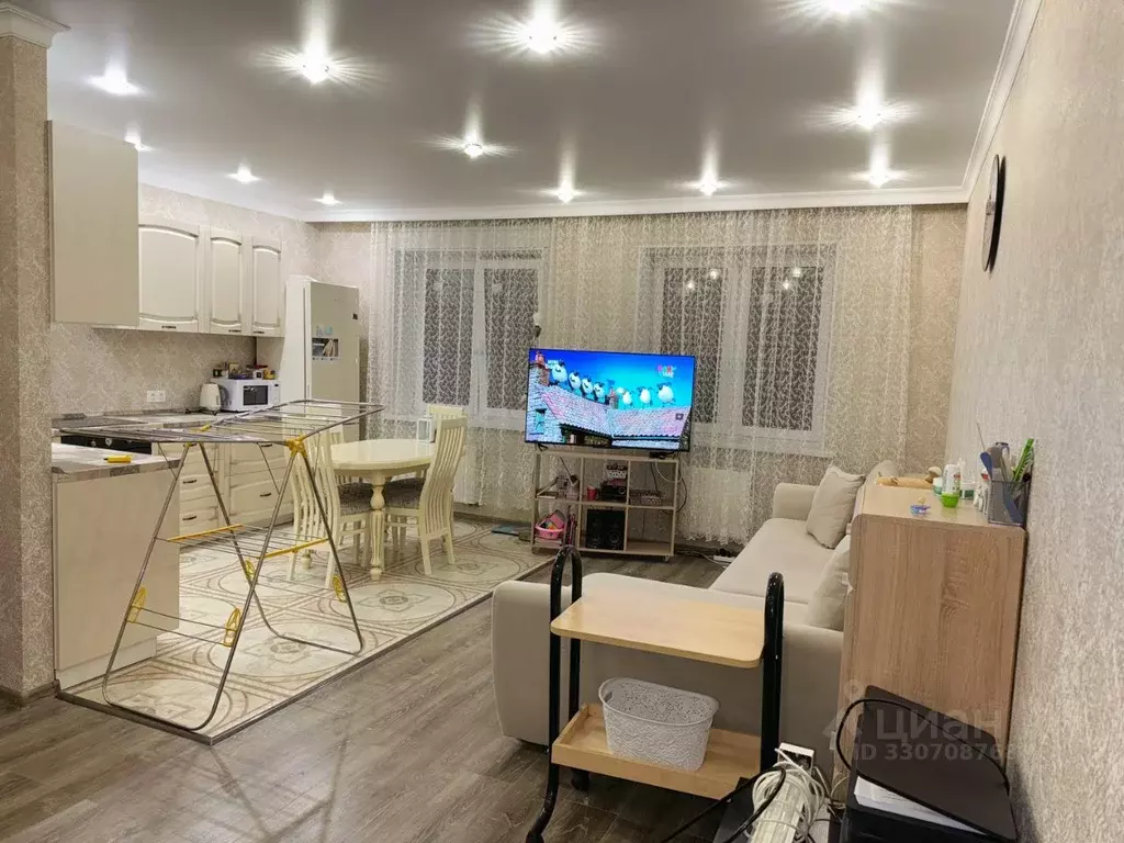 2-к кв. Тюменская область, Тюмень ул. Мельникайте, 2к11 (50.0 м) - Фото 1