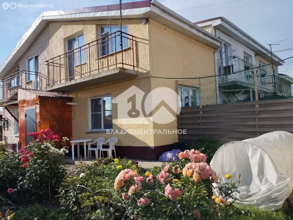 3-комнатная квартира: Октябрьский, Успешная улица, 3 (57.2 м) - Фото 0