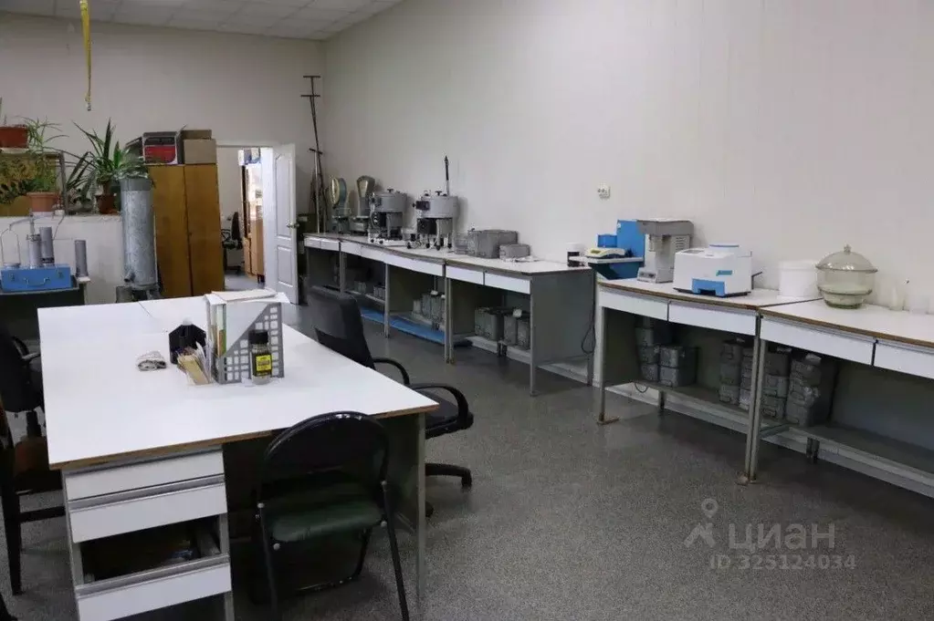 Производственное помещение в Саратовская область, Екатериновка рп ул. ... - Фото 2