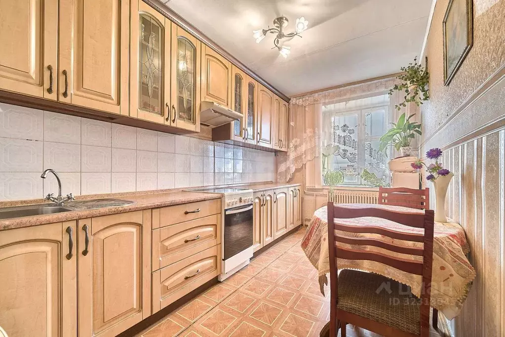 2-к кв. Калужская область, Обнинск ул. Аксенова, 18 (60.0 м) - Фото 1