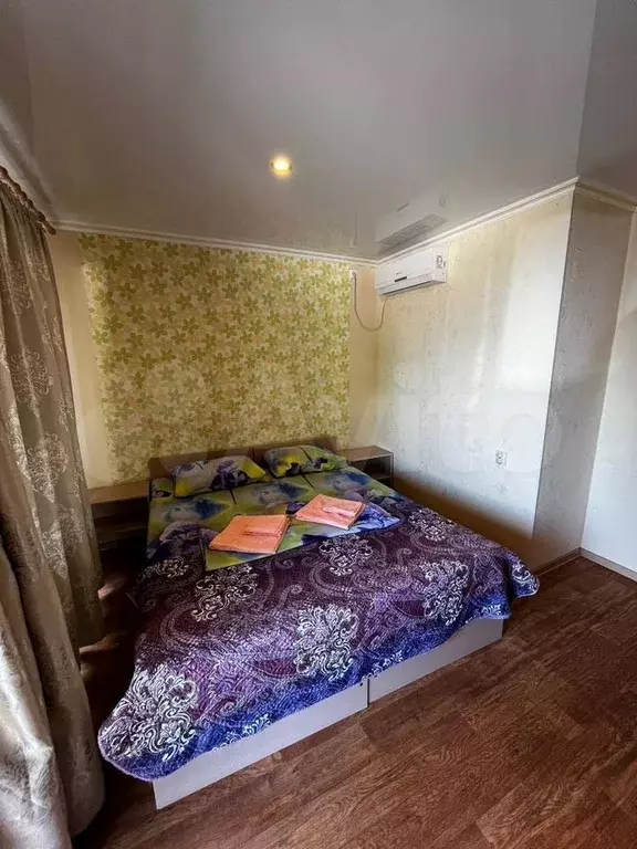 Комната 14 м, 2/2 эт. - Фото 1