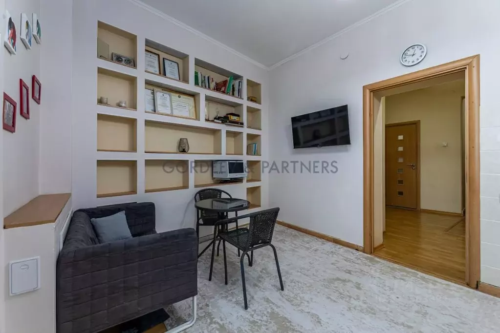 2-к кв. Татарстан, Казань ул. Марселя Салимжанова, 19 (101.3 м) - Фото 1