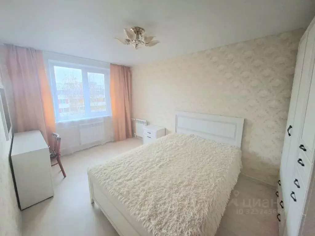 3-к кв. Татарстан, Набережные Челны ул. Шамиля Усманова, 136/47 (59.4 ... - Фото 1