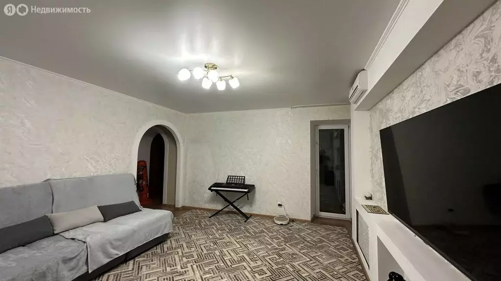 3-комнатная квартира: Октябрьский, улица Гоголя, 9 (78.9 м) - Фото 1