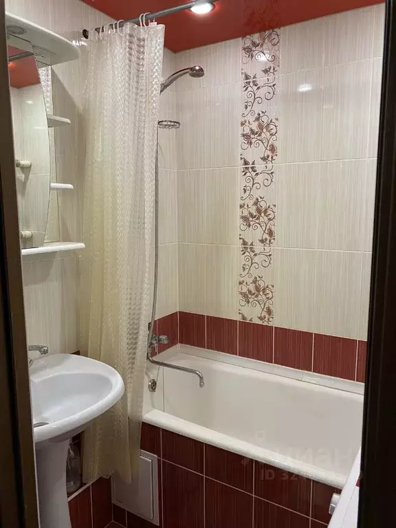 2-к кв. Коми, Сыктывкар Петрозаводская ул., 40 (52.0 м) - Фото 1