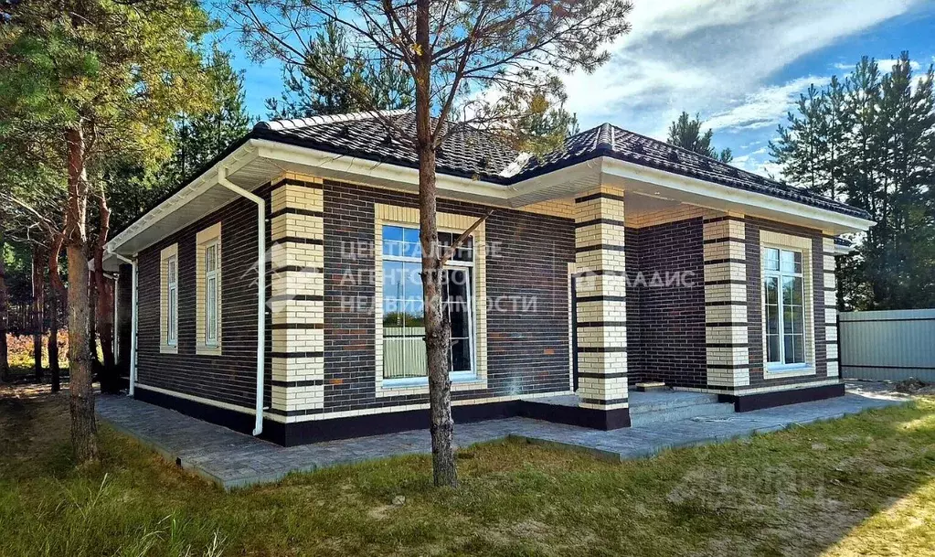 Дом в Рязанская область, Рязанский район, Дубровическое с/пос, с. ... - Фото 1