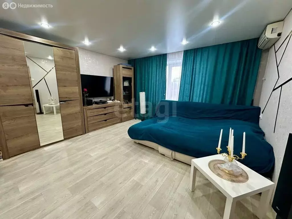 2-комнатная квартира: Ачинск, 2-й Юго-Восточный микрорайон, 53 (51 м) - Фото 1