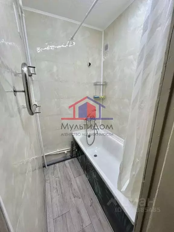 2-к кв. Белгородская область, Старый Оскол Жукова мкр, 12 (45.0 м) - Фото 0