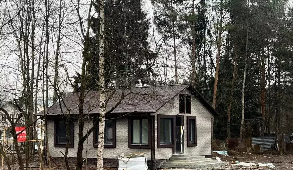 Дом в Московская область, городской округ Пушкинский, посёлок ... - Фото 1