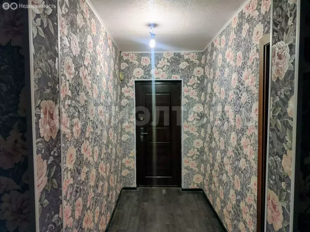 2-комнатная квартира: Мурманск, жилой район Дровяное, улица Юрия ... - Фото 1