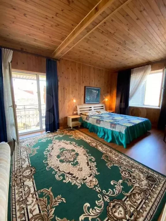 Комната 50 м, 1/3 эт. - Фото 1