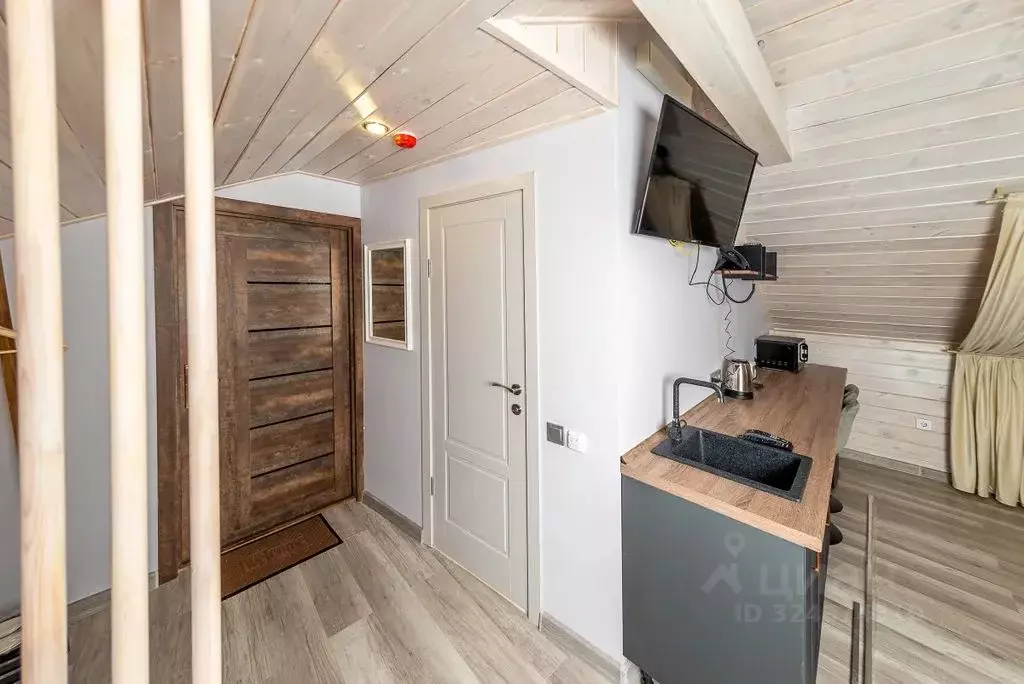 Комната Псковская область, Печоры Рижская ул., 1 - Фото 2