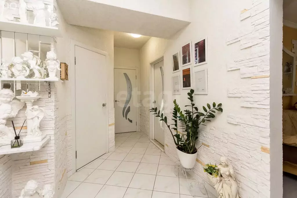 2-комнатная квартира: Тюмень, Ямская улица, 92 (100.3 м) - Фото 2