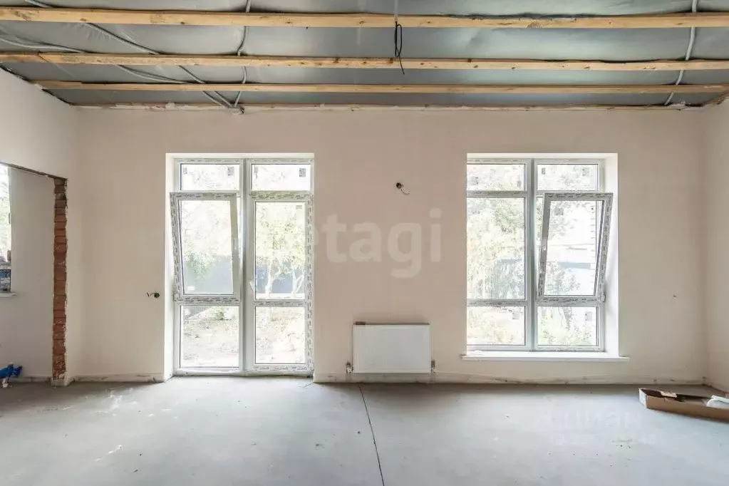 Дом в Ростовская область, Батайск Октябрьская ул. (100 м) - Фото 1