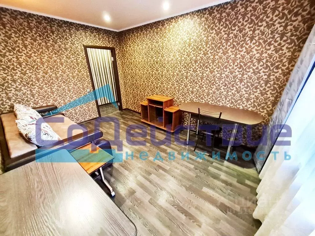 2-к кв. Омская область, Омск просп. Карла Маркса, 26 (42.7 м) - Фото 1