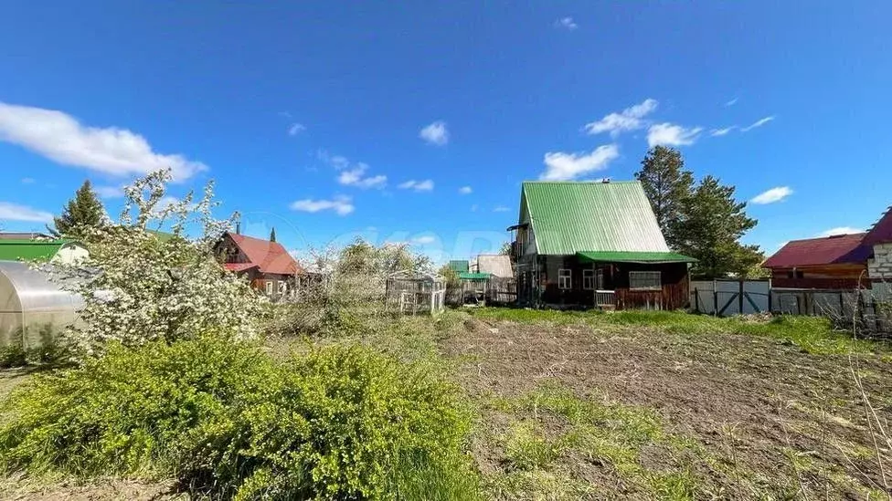 Дом в Тюменская область, Тюмень Тюменец СНТ, ул. Клубничная (30 м) - Фото 1