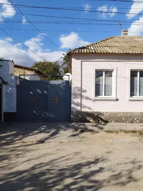 Дом в Крым, Евпатория проезд Репина, 4 (53 м) - Фото 0