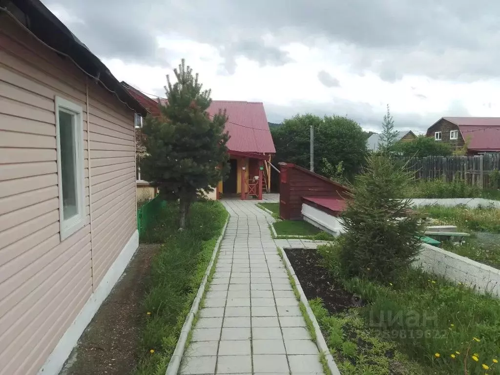 Дом в Башкортостан, Белорецкий район, Абзаковский сельсовет, с. ... - Фото 1