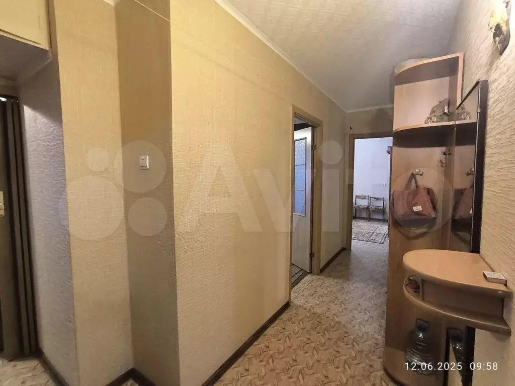2-к. квартира, 48 м, 1/9 эт. - Фото 0