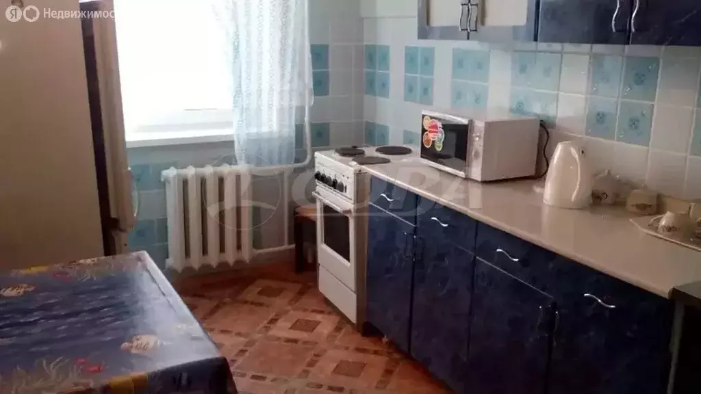 3-комнатная квартира: Тобольск, 8-й микрорайон, 16 (65 м) - Фото 1