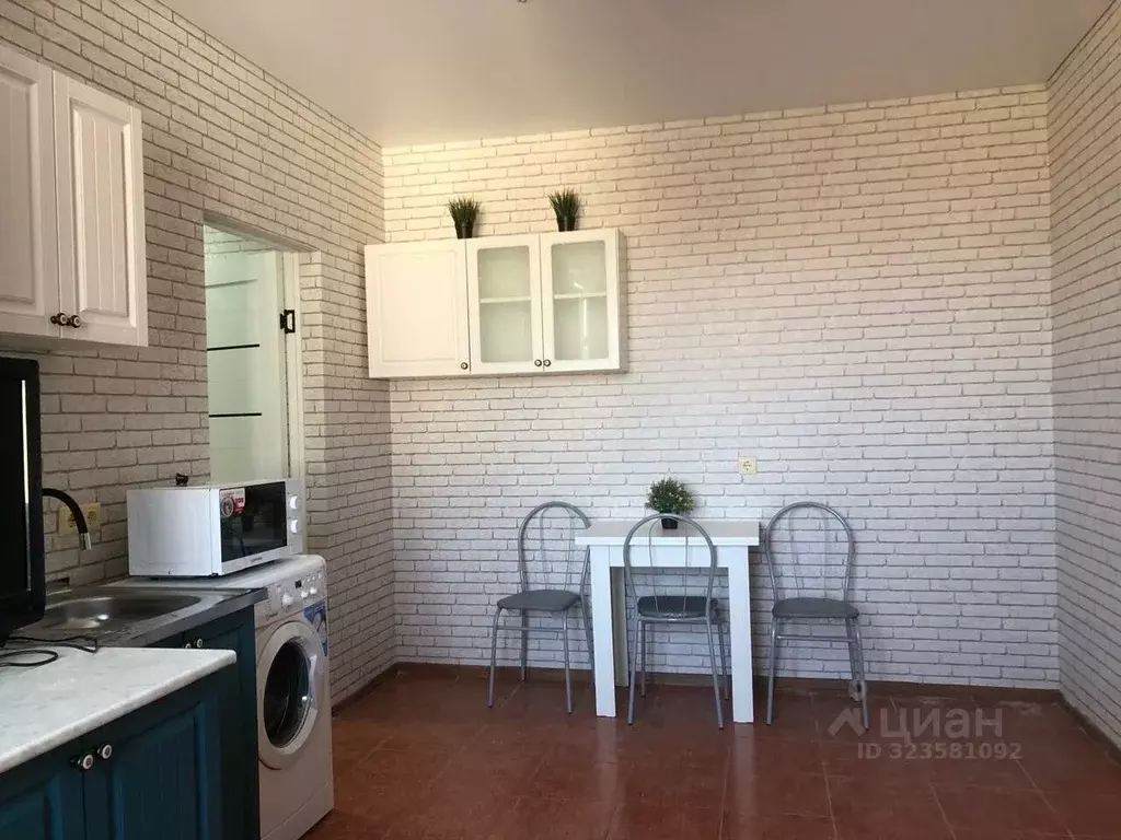 1-к кв. Краснодарский край, Темрюк ул. Бувина, 286 (44.3 м) - Фото 1