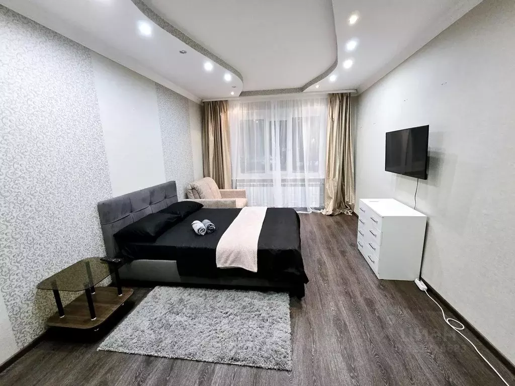 2-к кв. Ханты-Мансийский АО, Сургут просп. Ленина, 13 (65.0 м) - Фото 1