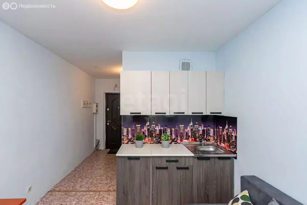 Квартира-студия: Тюмень, Интернациональная улица, 199к4 (15.8 м) - Фото 1