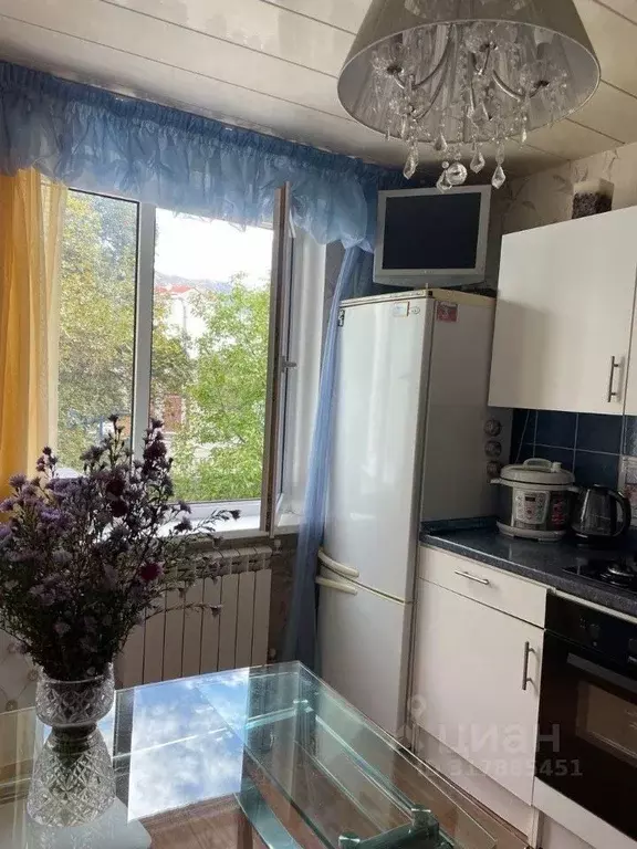 2-к кв. Краснодарский край, Геленджик Южный мкр, ул. Маяковского, 4/1 ... - Фото 0